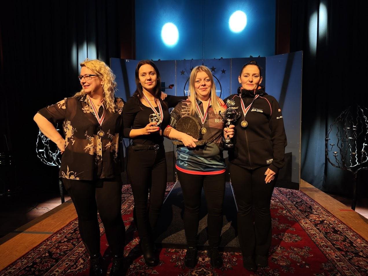 Beinta Joensen - Nadja Tróndardóttir - Birthe Sikivat og Joan Edvør Jacobsen