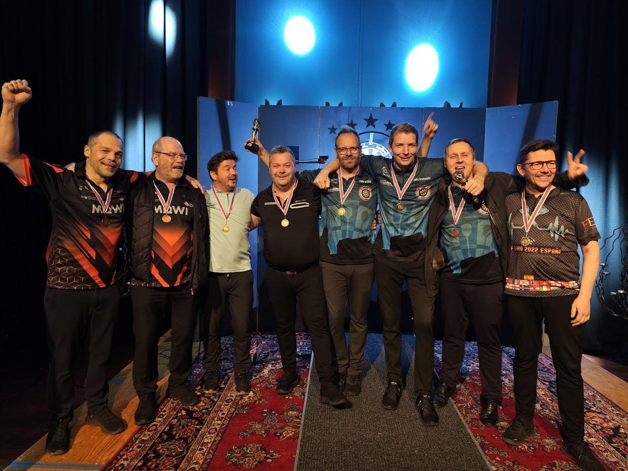Jan McIntosh - Marjus Hansen 5-0 - Esmar Mikkelsen - Jón Johansen 5-4 - Uni Árting - Gunnar Mouritsen 5-2 - Allan við Rætt - Jan Erik Fjallstein 5-3
