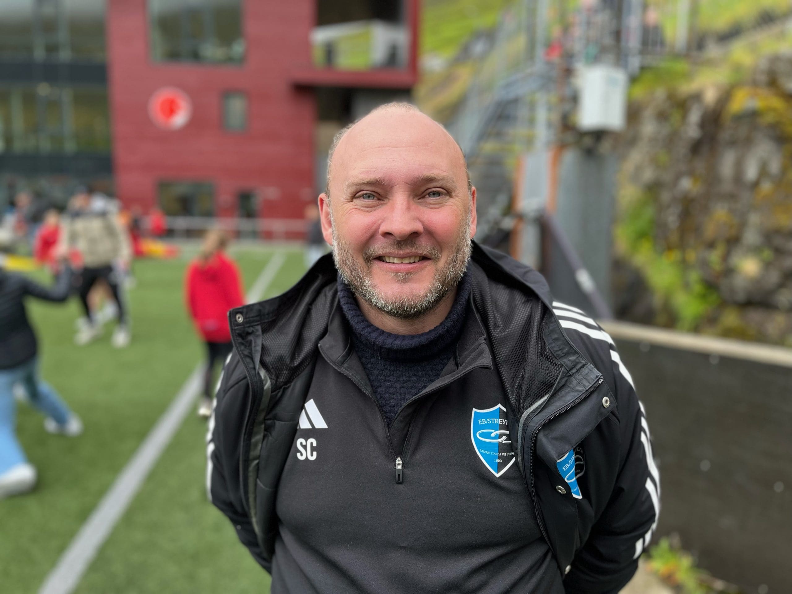 Sigfríður stórfegnast um ein flottan seinna hálvleik hjá EB/Streymi