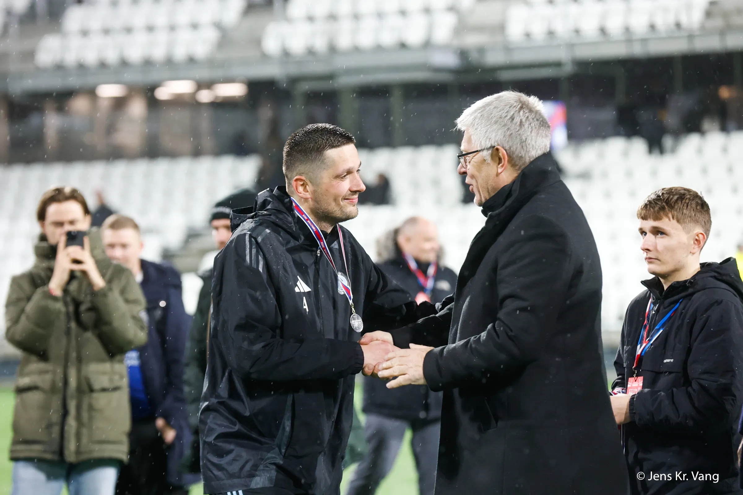 Atli í seinastu samrøðuni sum leikari: Nú verður tað Jenny sum sleppur út hvørt kvøld