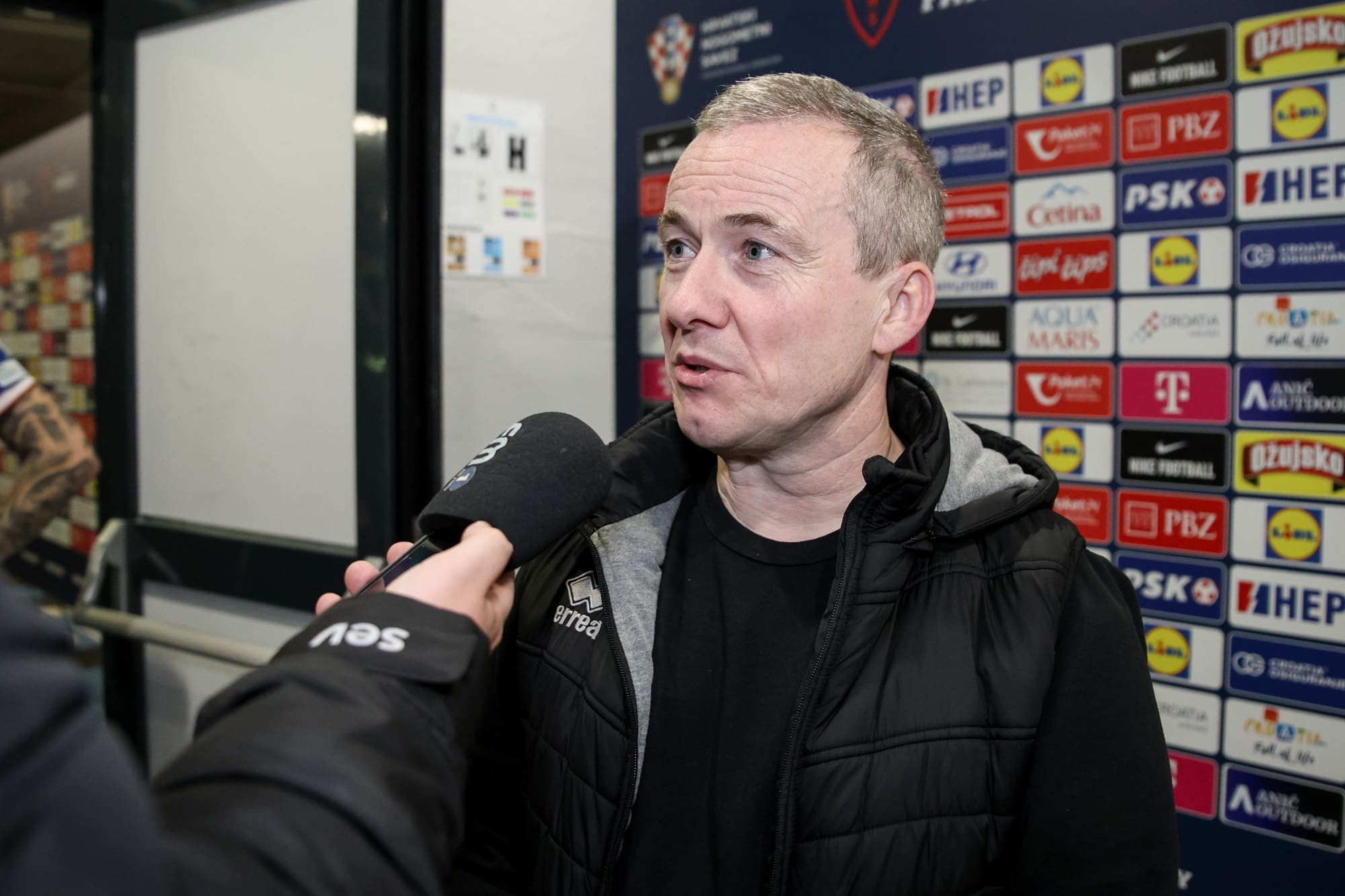 Landsliðsvenjarin: Burdu vart betur og skotið fleiri mál