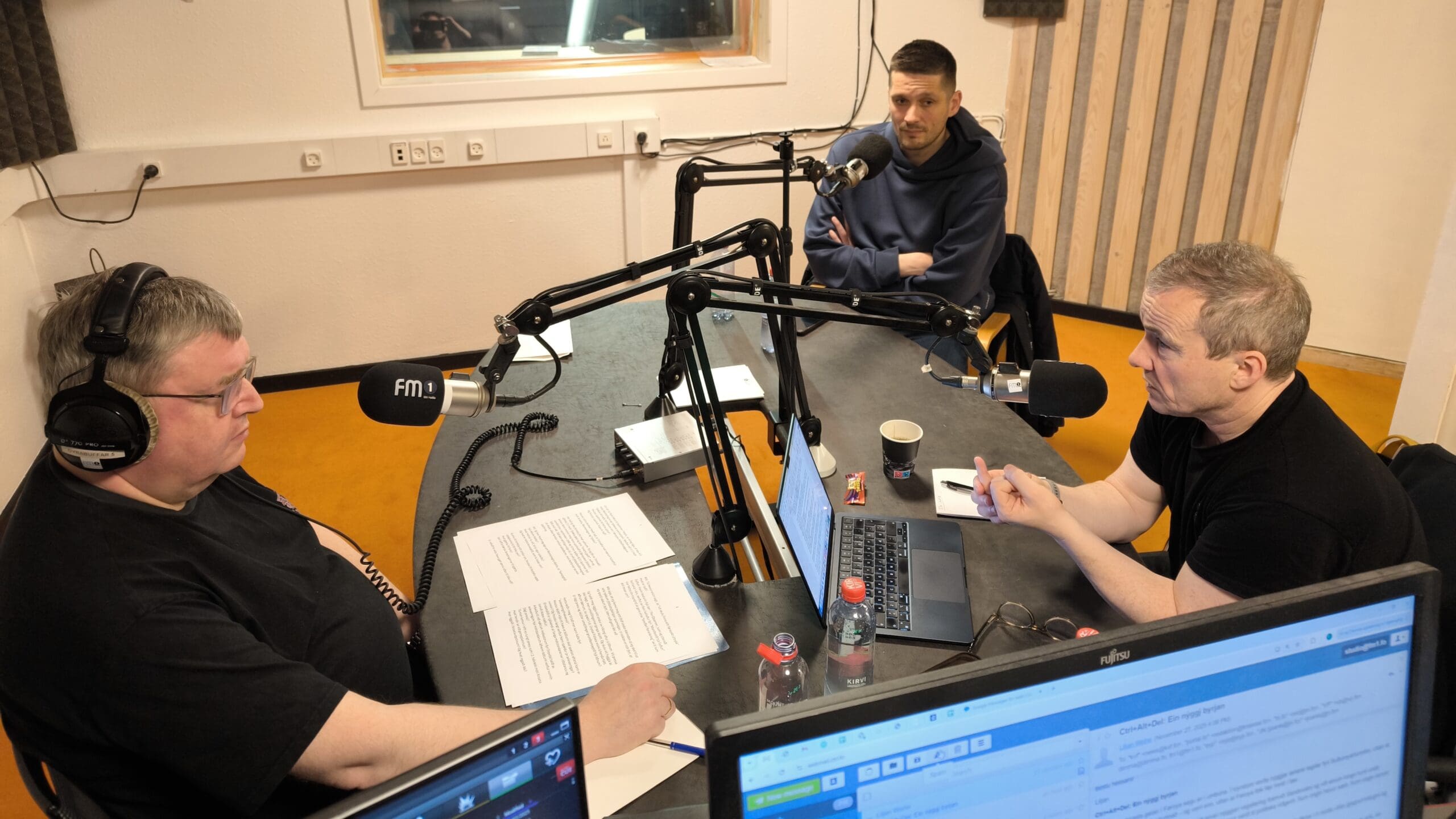 B36 Varpið – Viðgongd uttan mótgongd