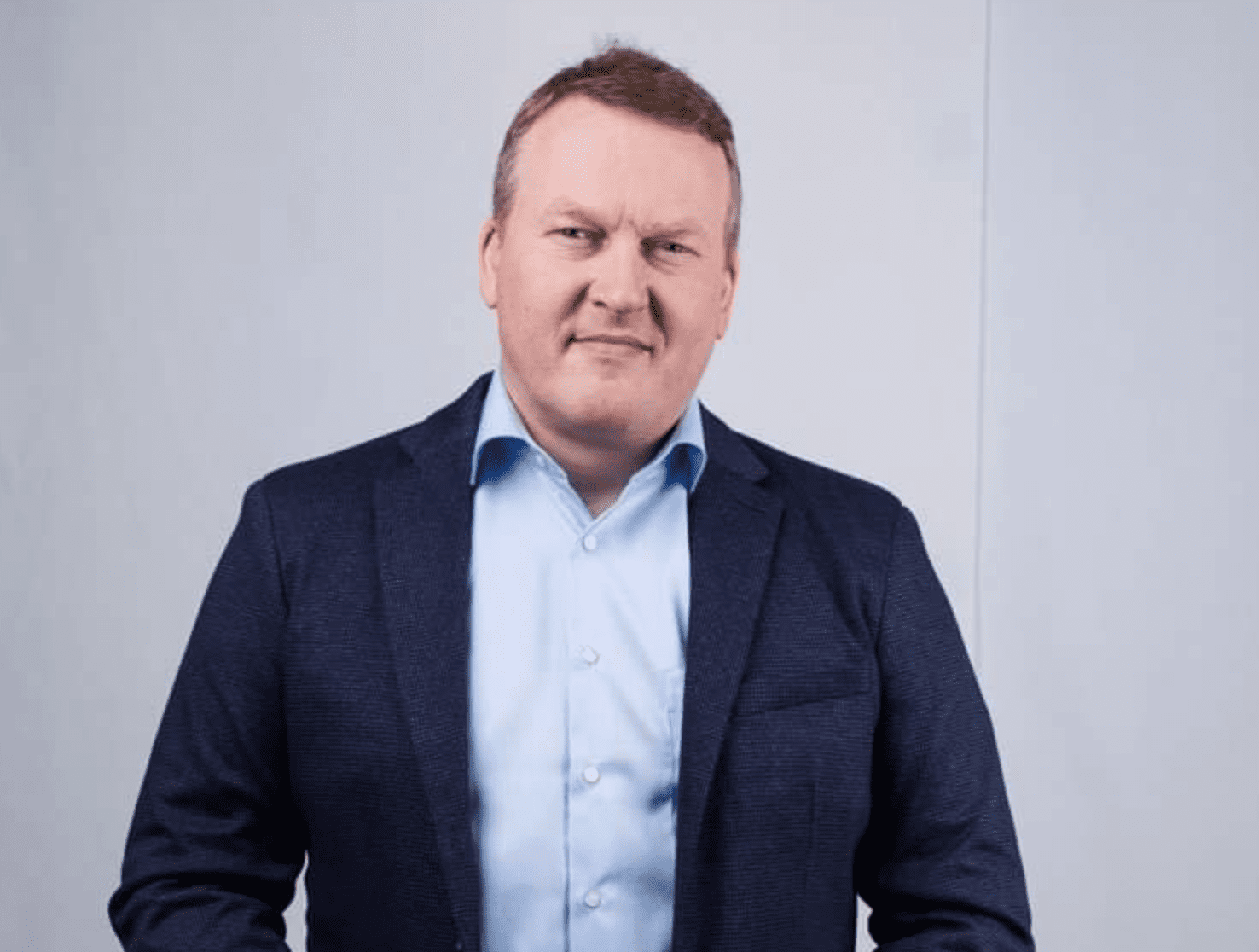 – Vegurin skal uttan um Sands bygd