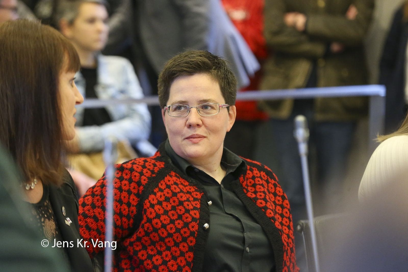 Næstan tøgn um hvat korona gjørdi við fólkaræðið og kjakmentanina