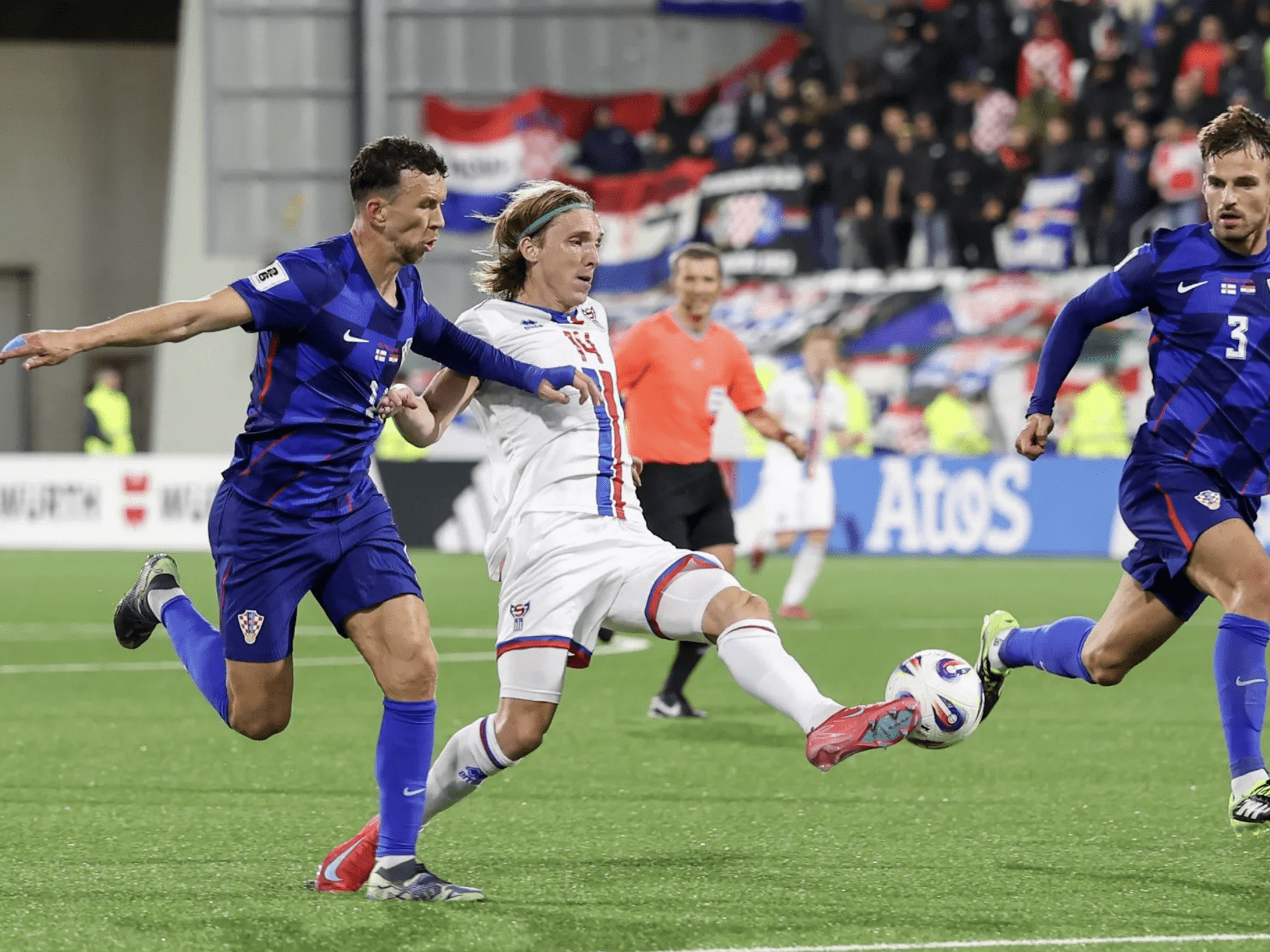 Jóan Símun: – Dugi ikki at síggja hví vit ikki kunnu vinna á øllum hasum liðunum