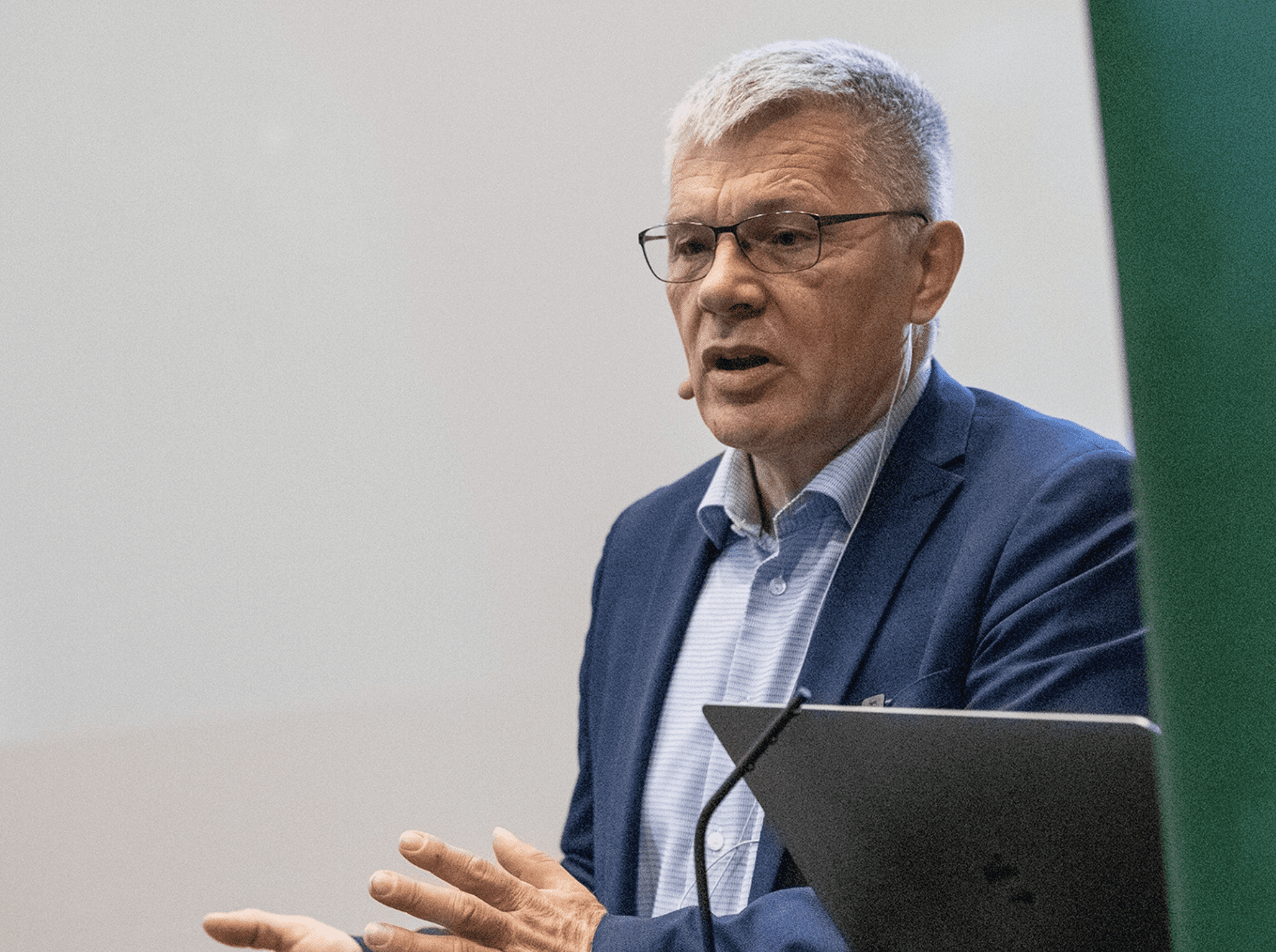 Bót uppá 14 milliónir krónur stendur ikki í mát við málið