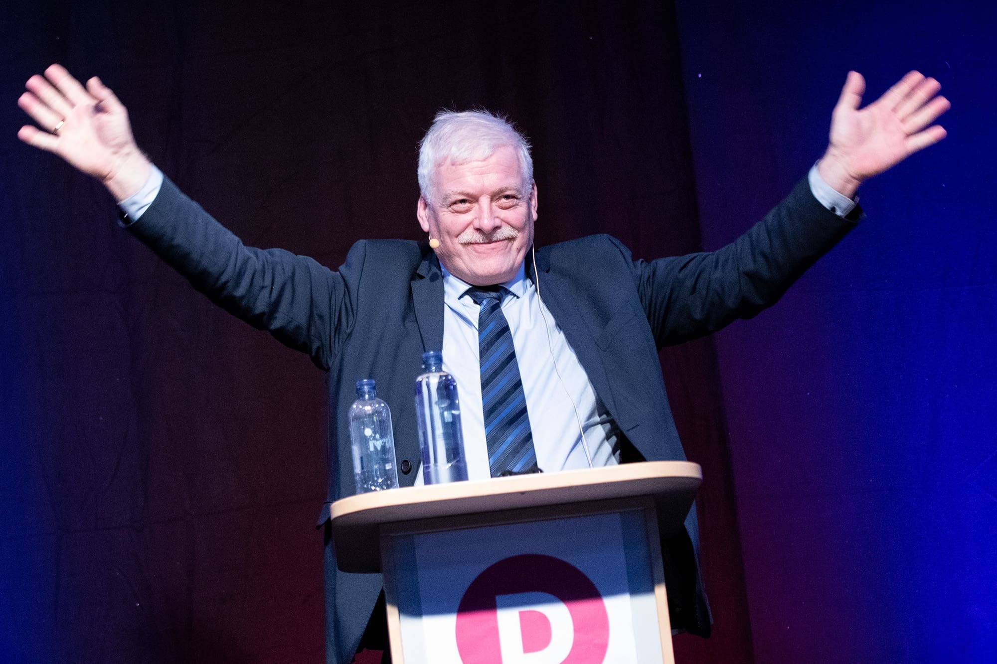 – Tað er ein snaring til høgru, meðan vit kanska liggja meira til vinstru