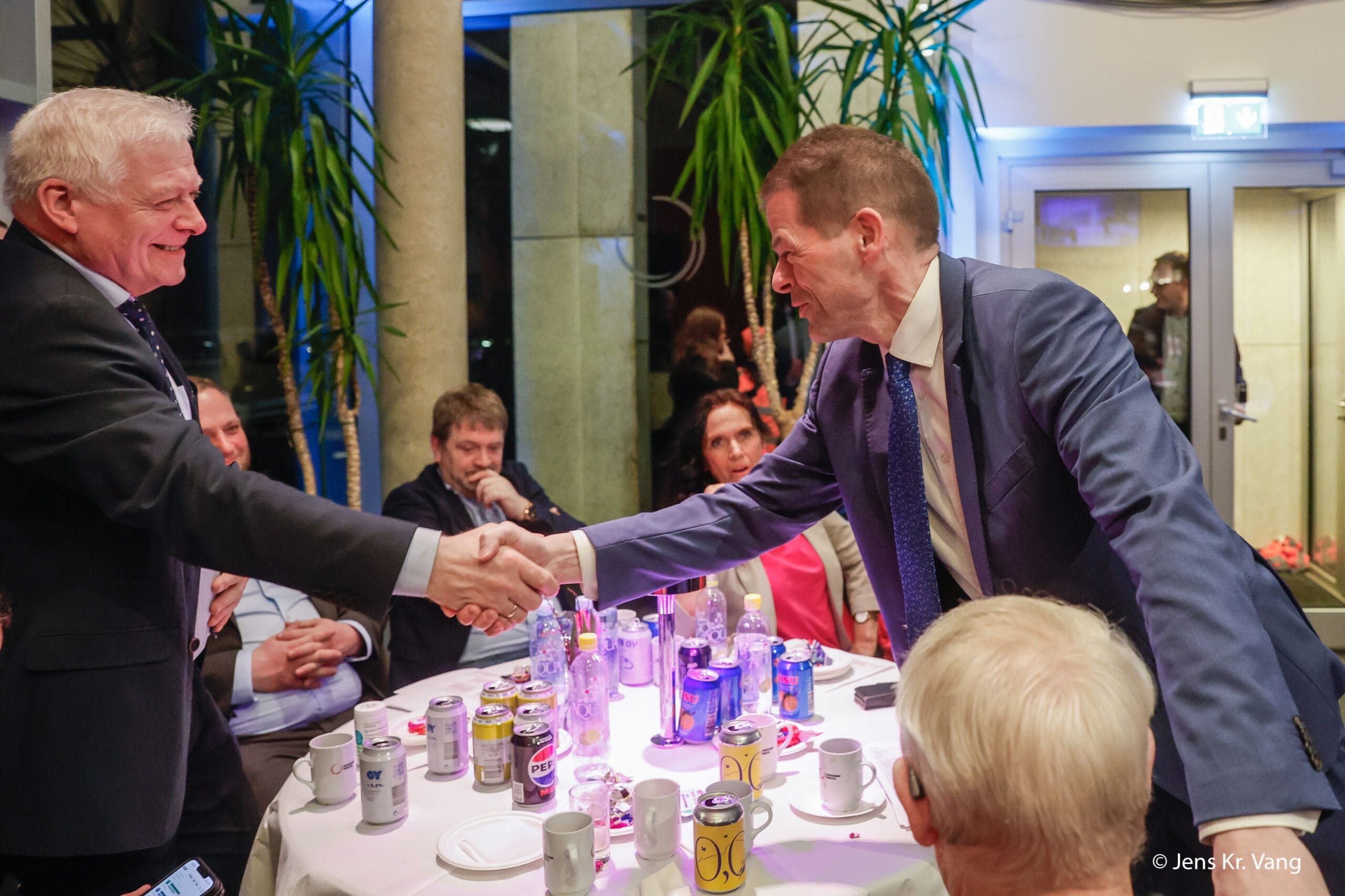 Bárður ynskir eina breiða semju