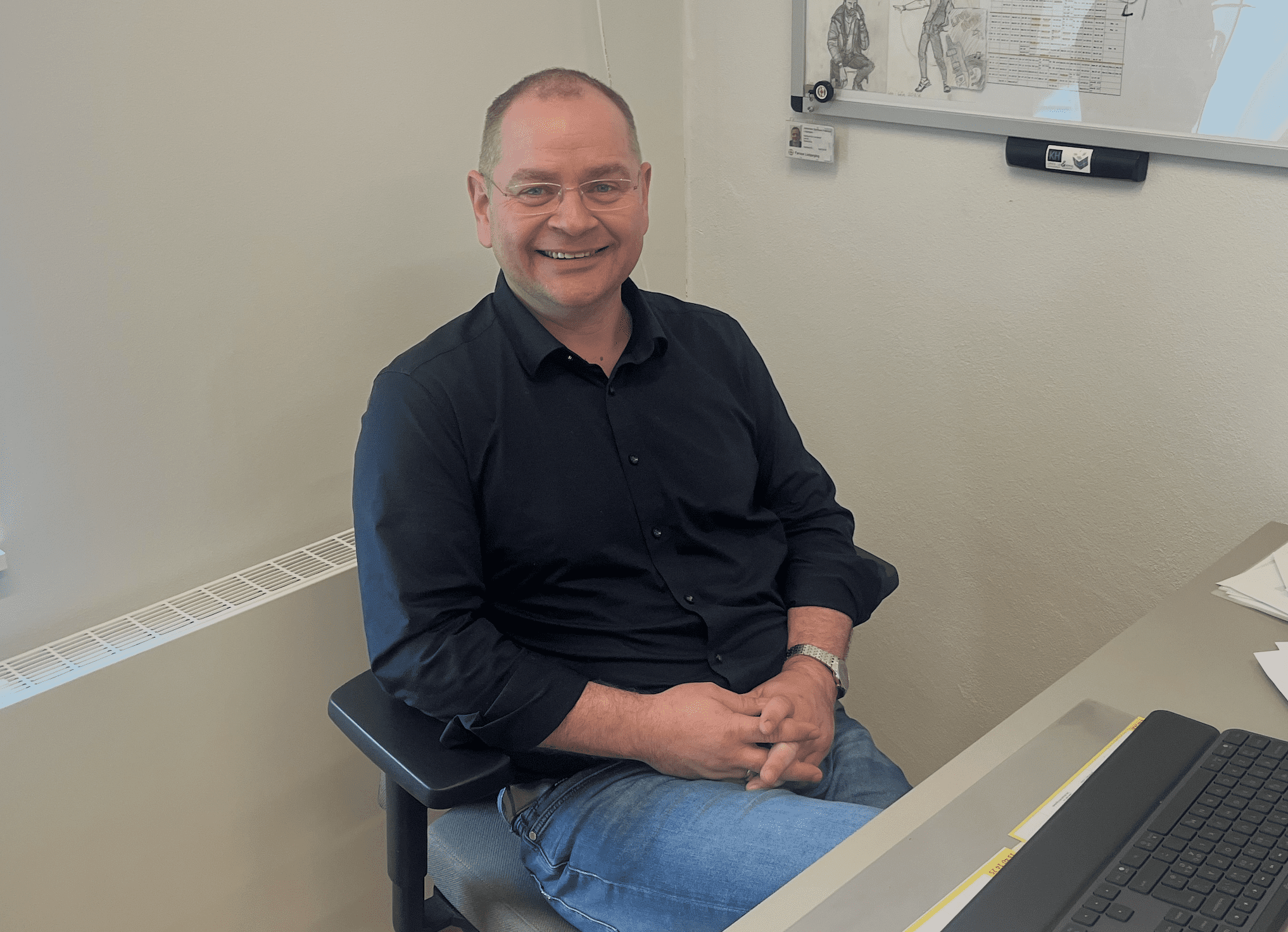 Á vitjan á Strondum og í skúlanum við Gjøtugjógv