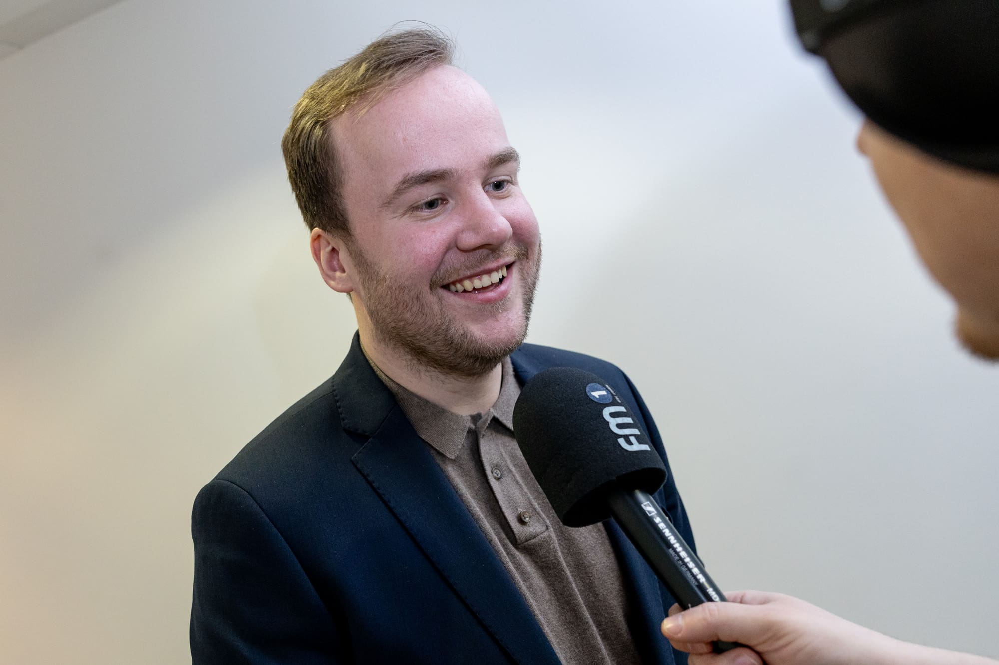 Als ikki komin til málsøkjabýti enn – skulu koma langt aftur í dag