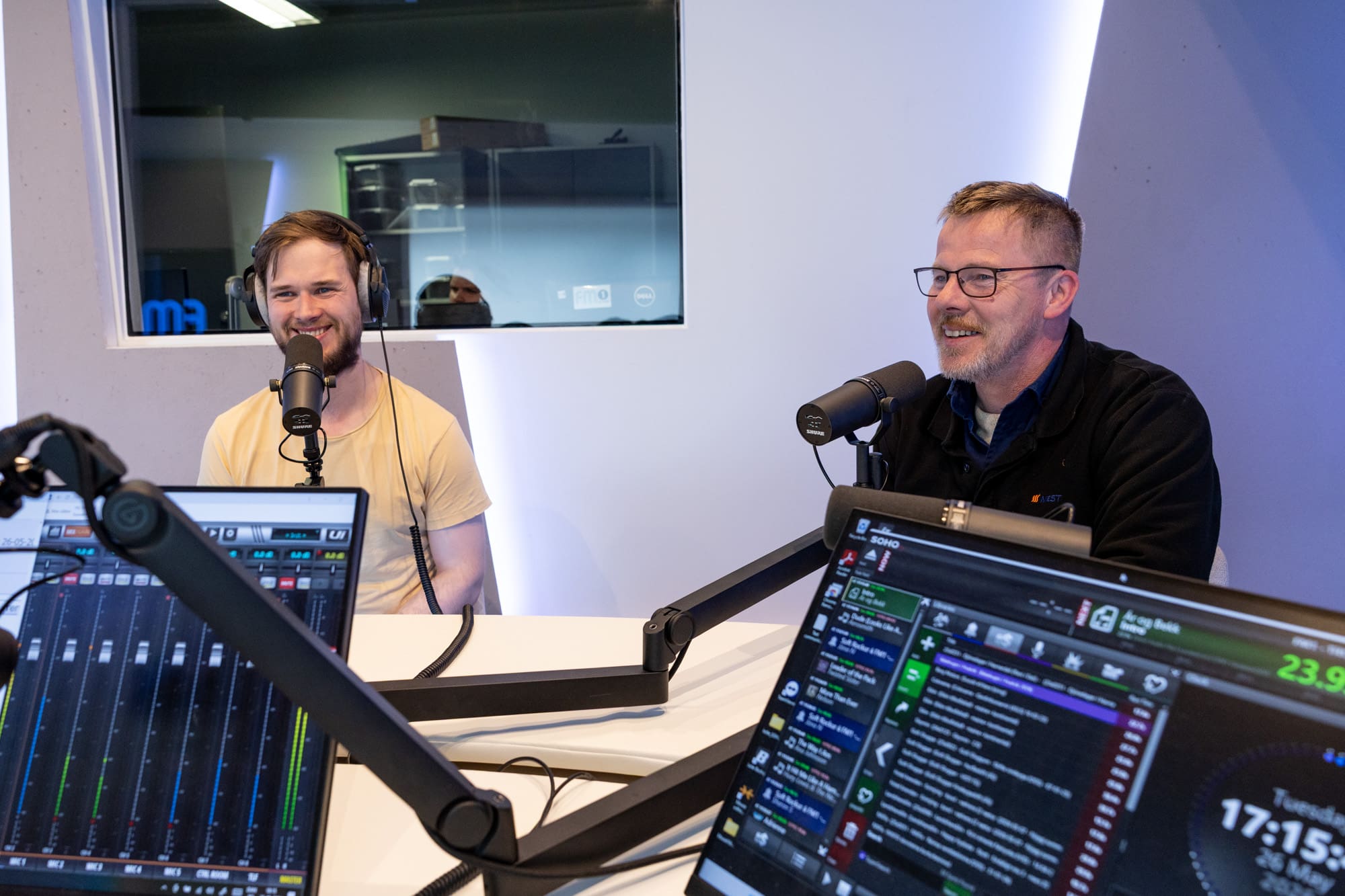 Ár og bekk: Stórur spenningur í 10-mannafarsróðrinum