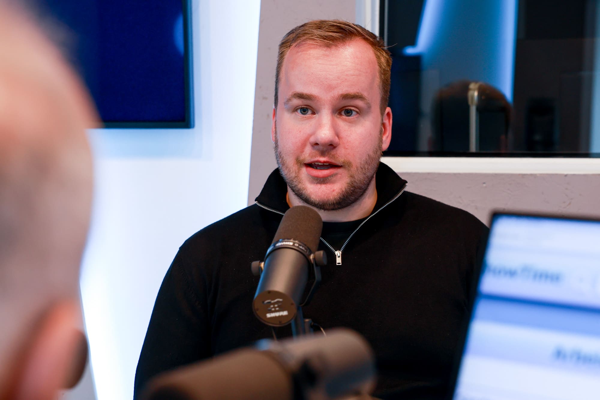 Løgmaður bjartskygdur um samgongusamstarvið